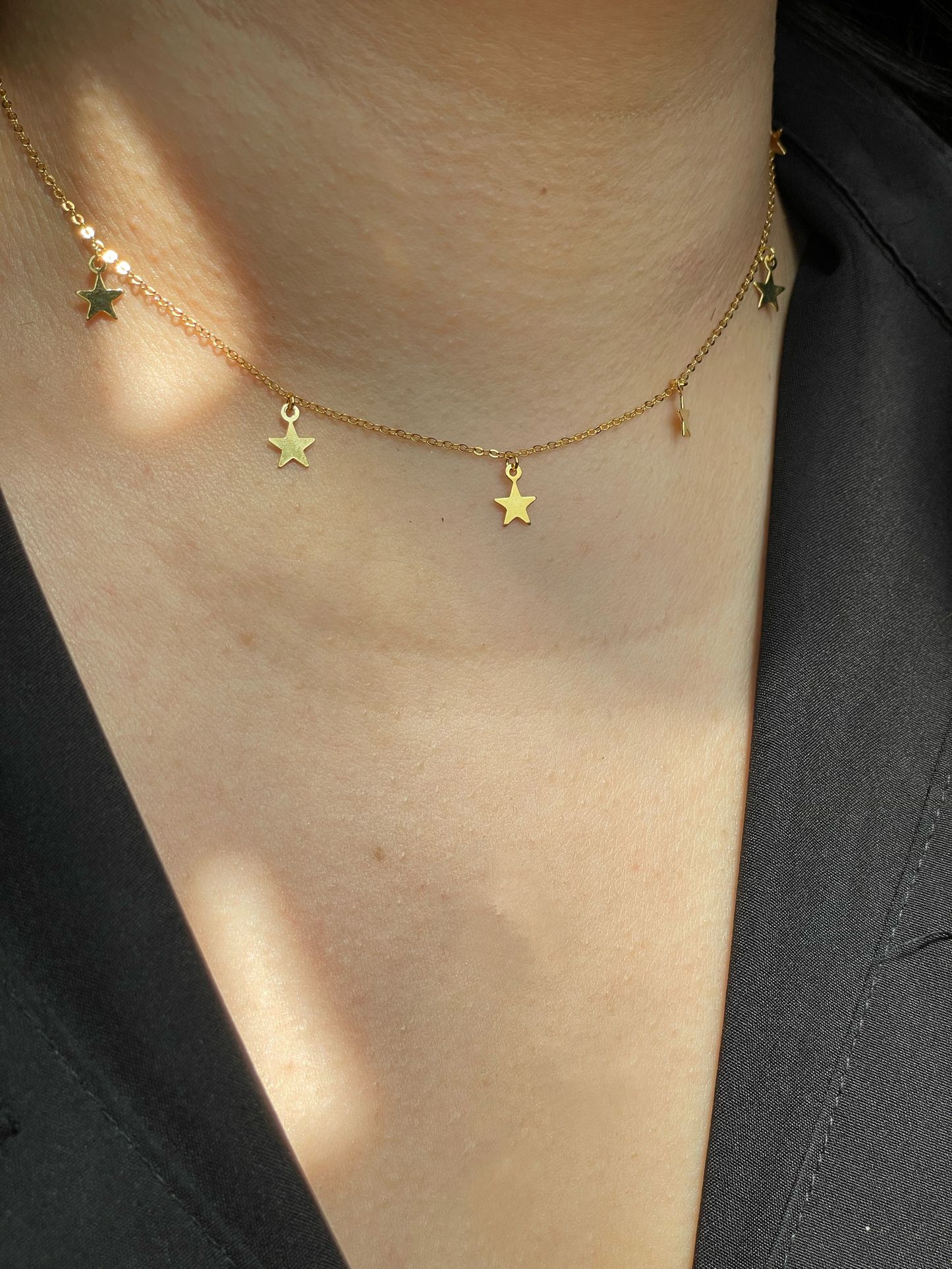 Dainty star necklace