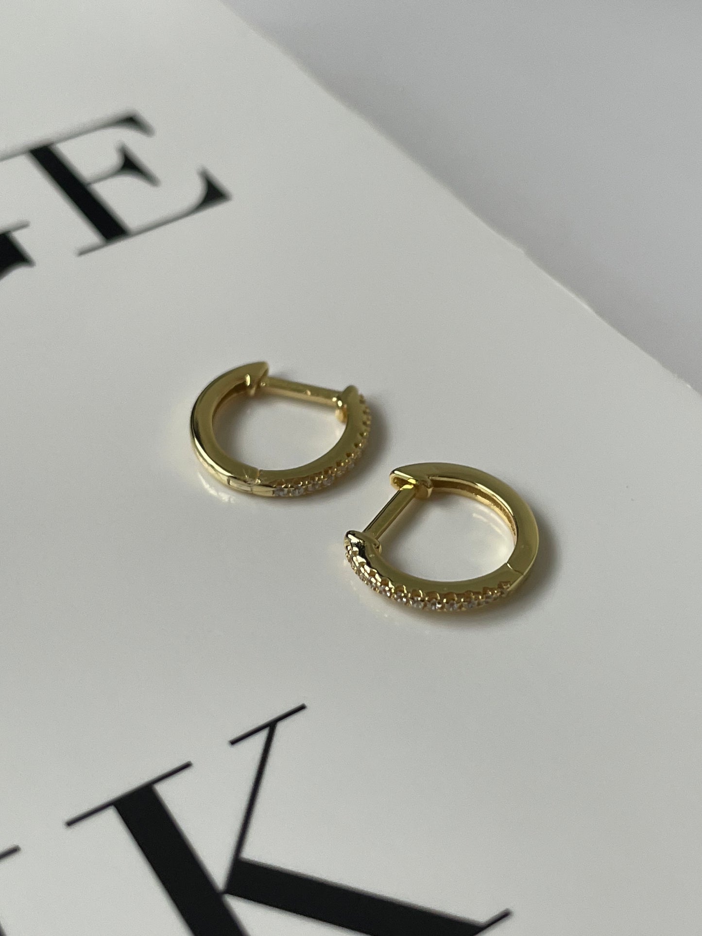 Camille gold huggie earrings | 9mm | C06